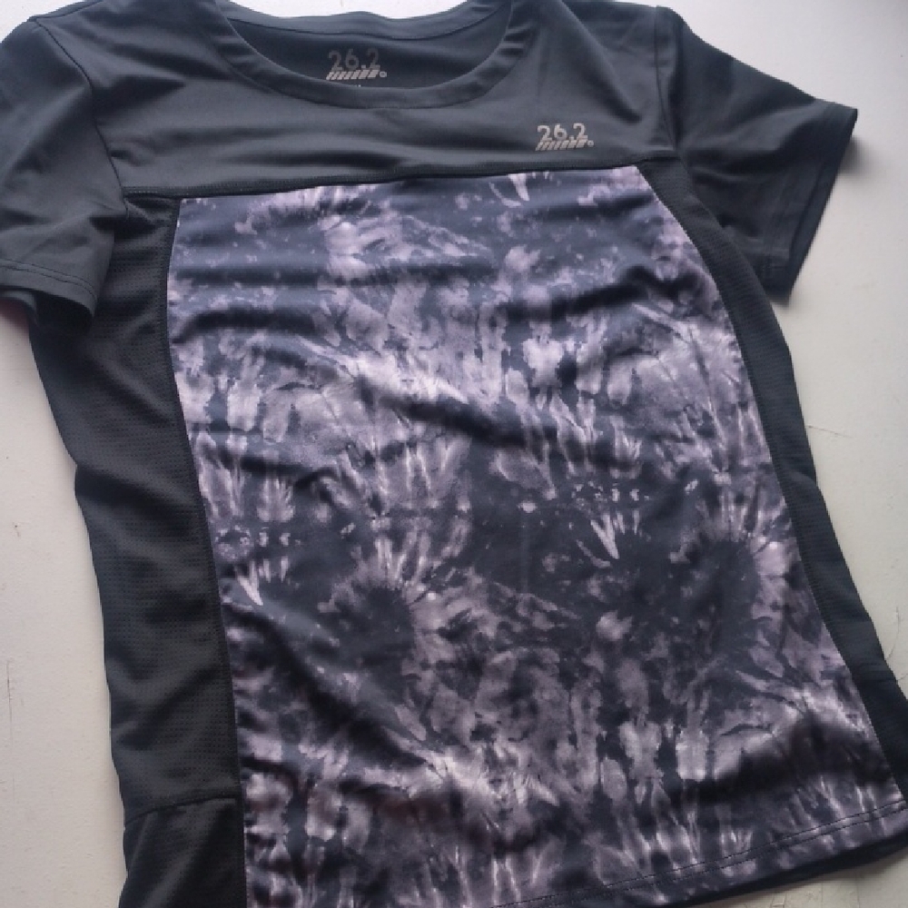 Women's Black and Gray Tie-Dye Short Sleeve Top